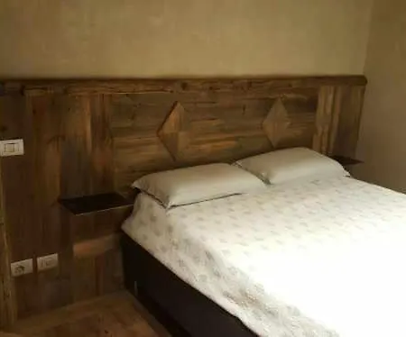 Trilocale Via Beniamino Donzelli - What'app - 0034-635-520-036 - For Reservations! Apartment